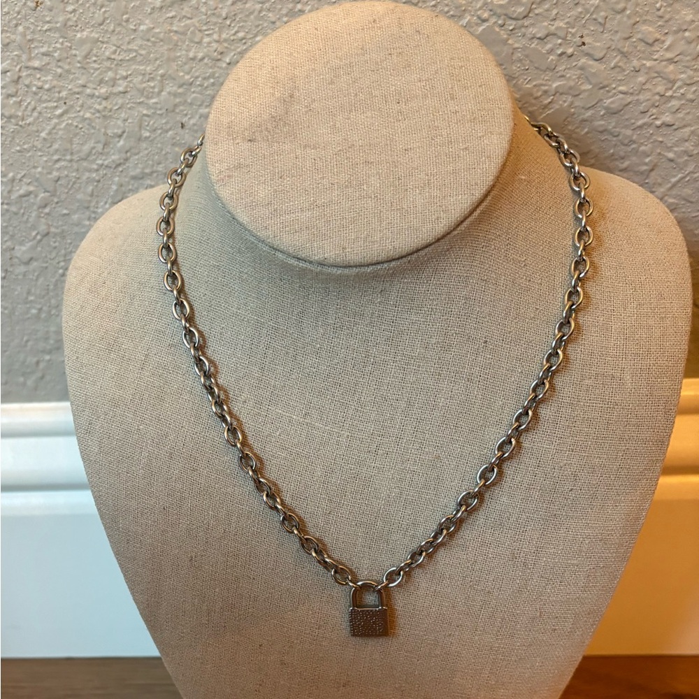 Metal Locket Chain